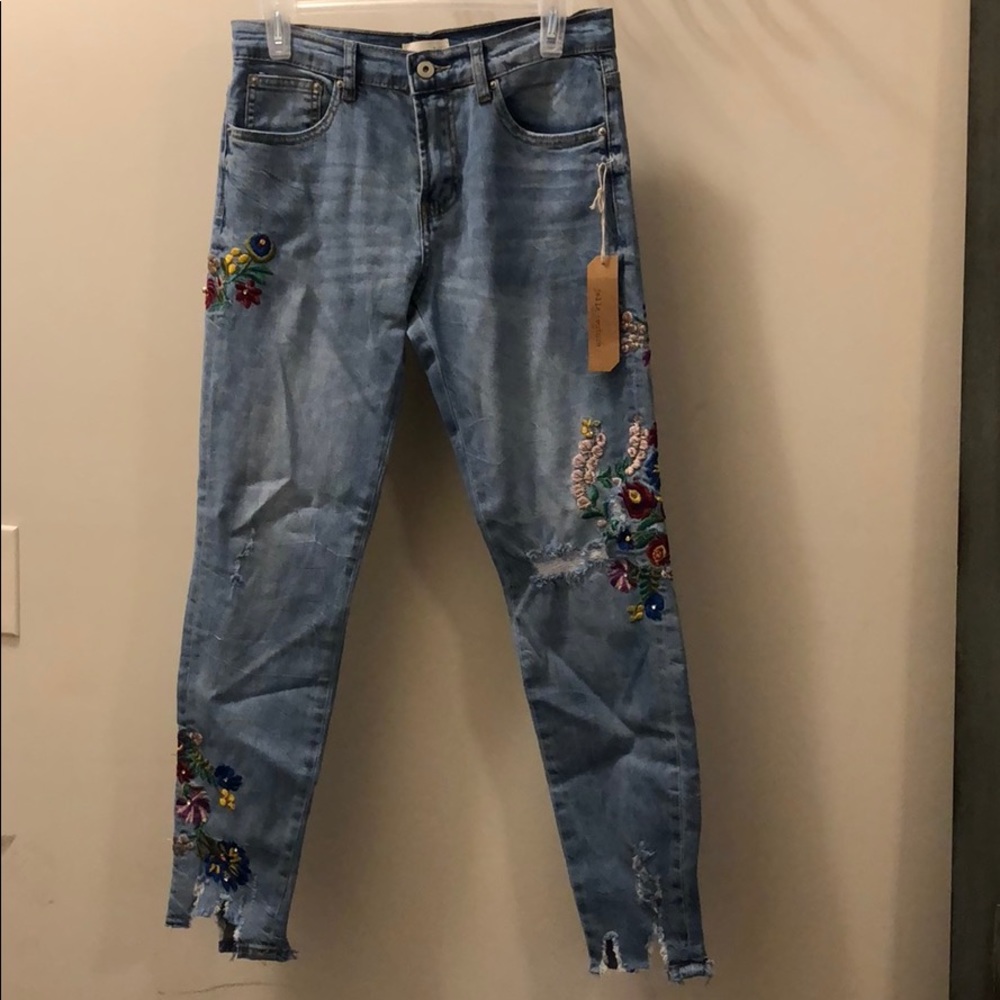 Jella couture embroidered shark bit jeans